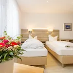 Hotel Spitzenpfeil 3*