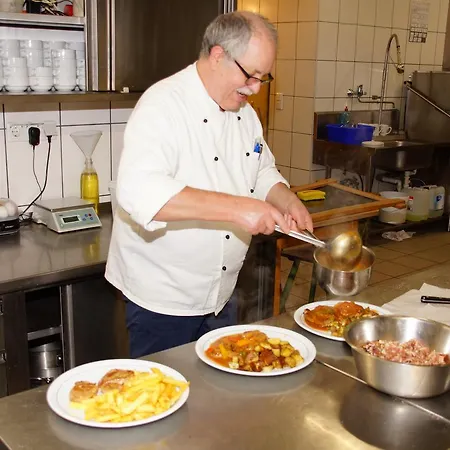 Spitzenpfeil Hotell 3*