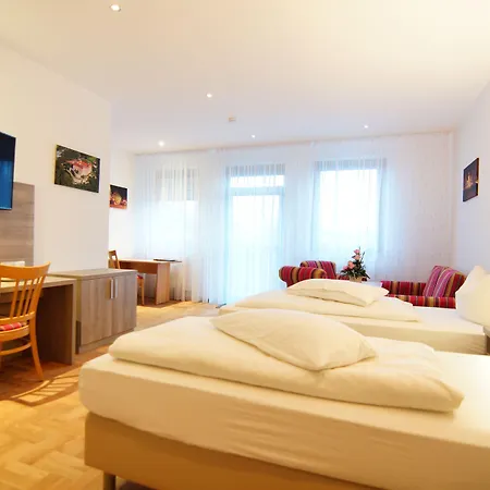 Spitzenpfeil Hotel