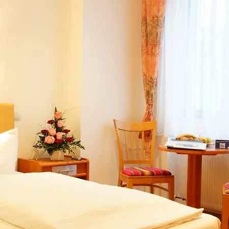 Spitzenpfeil Hotel 3*