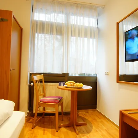 Spitzenpfeil Hotel 3*