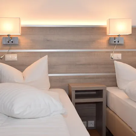 Spitzenpfeil Hotel 3*