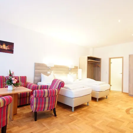 Spitzenpfeil 3* Michelau in Oberfranken