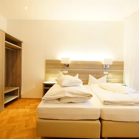Hotel Spitzenpfeil 3*
