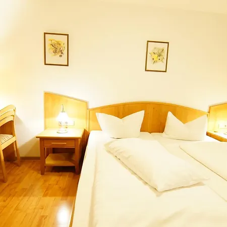 Spitzenpfeil 3* Michelau in Oberfranken