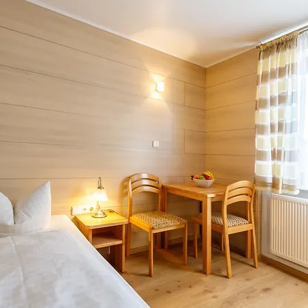 Spitzenpfeil 3* Michelau in Oberfranken