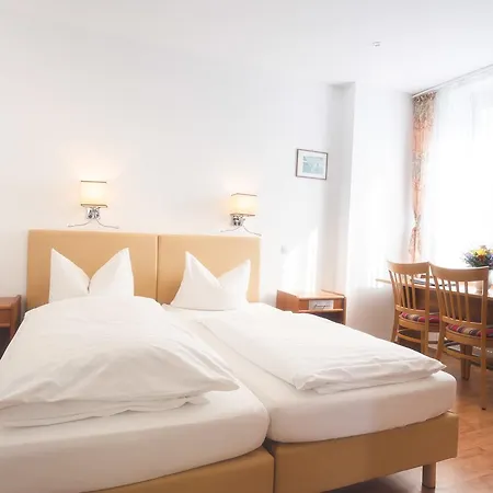 Hotel Spitzenpfeil 3*