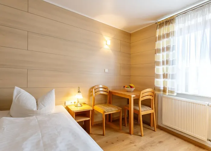 Spitzenpfeil 3* Michelau in Oberfranken